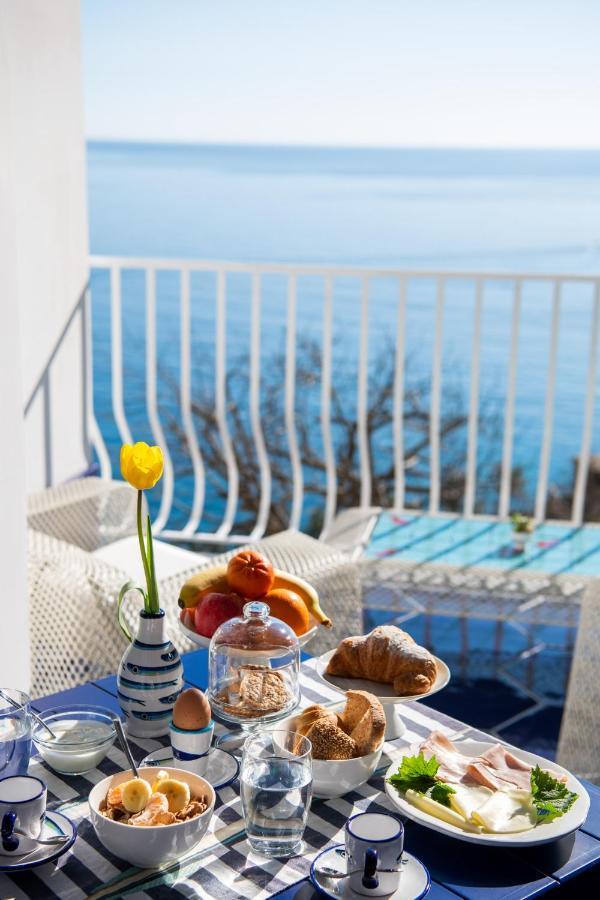 Imperati Suites By Alcione Residence Positano Bagian luar foto